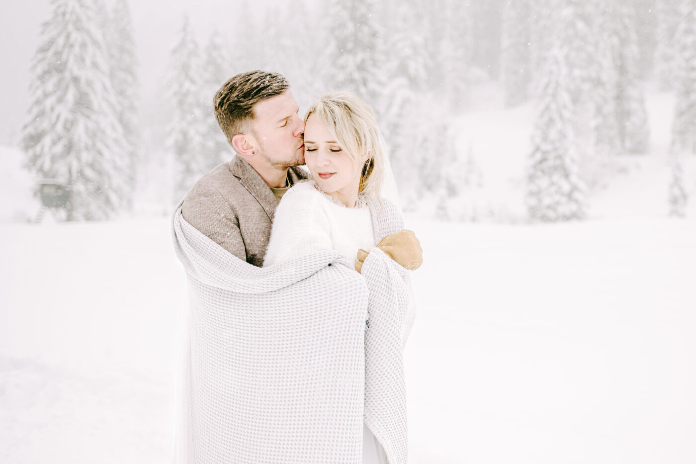Leonie Leder Fotografie – Hochzeitsfotograf in Augsburg, Bild 3