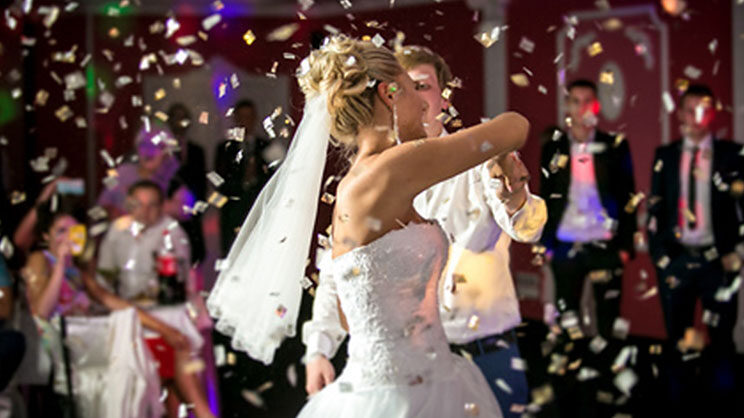 Brautkleider: Wie du das perfekte Kleid für deine Hochzeit findest